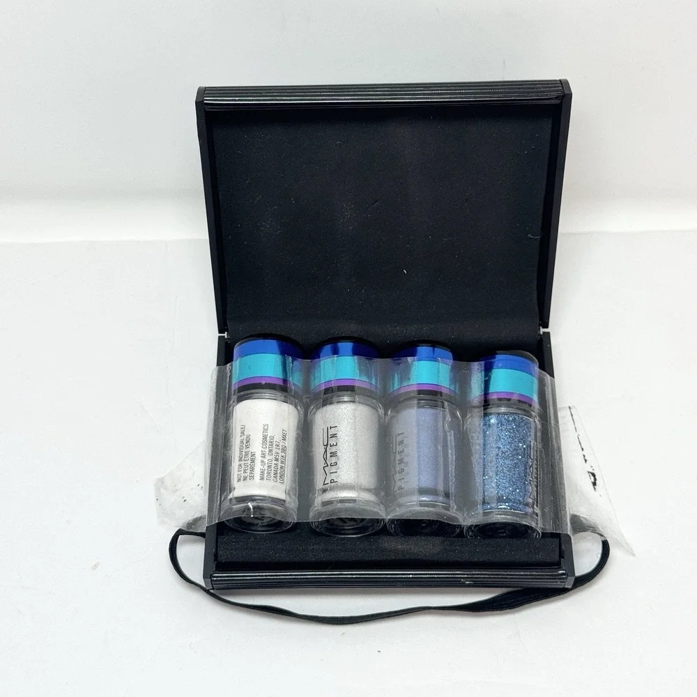 MAC Irresistibly Charming Glitters & Pigments / Blue Set Limited Edition SEALED